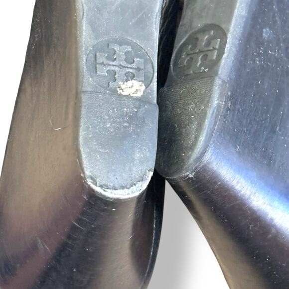 Tory Burch Sally Black Leather Peep Toe Wedge Pumps Logo Gold Medallion Shoe 7 - Picture 7 of 9